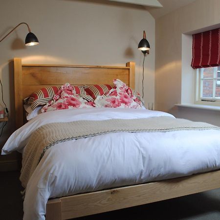 Courtyard Cottages Lymington, 2 Adults Only Exteriér fotografie