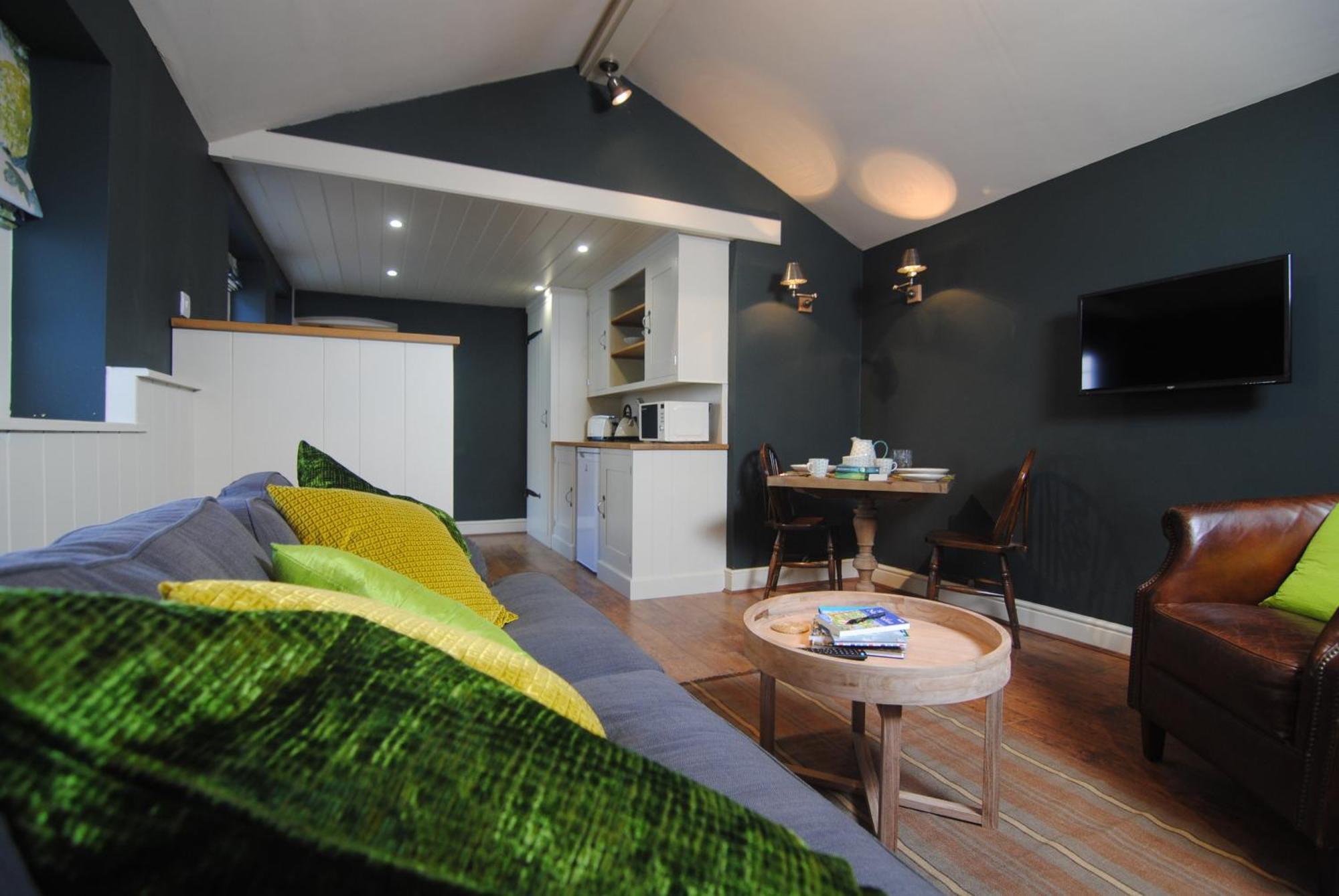 Courtyard Cottages Lymington, 2 Adults Only Exteriér fotografie
